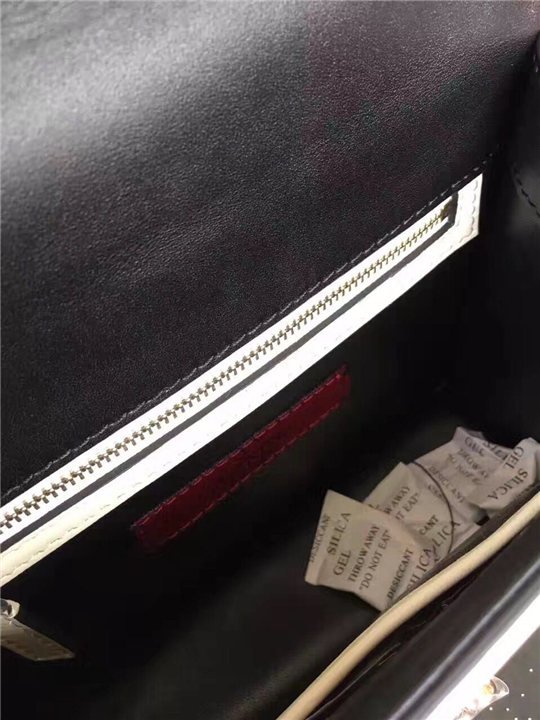 Valentino Garavani chain cross body bag (Varied Colors)