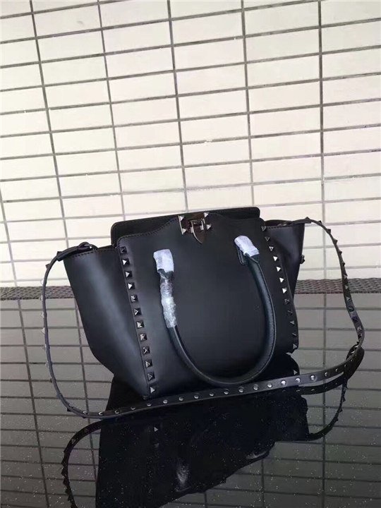 Valentino Rockstud Small Handbag Black/Ruthenium