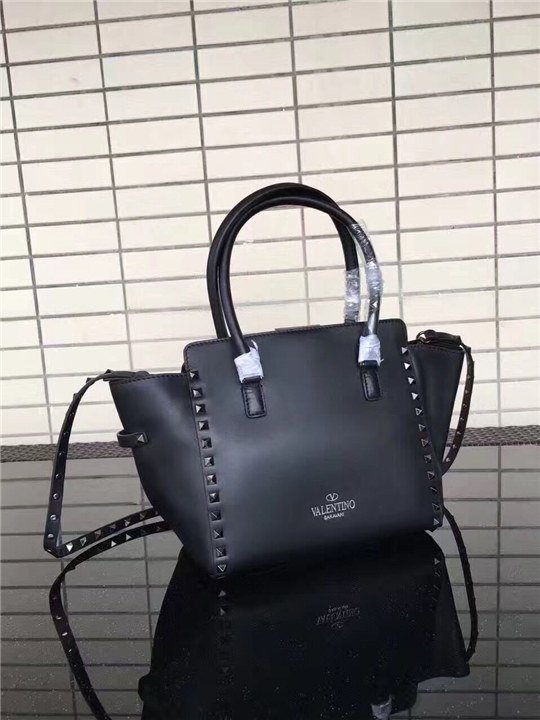 Valentino Rockstud Small Handbag Black/Ruthenium