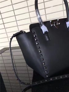 Valentino Rockstud Small Handbag Black/Ruthenium