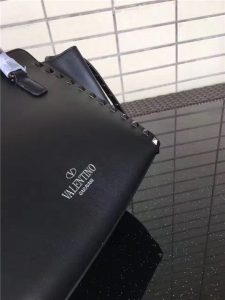 Valentino Rockstud Small Handbag Black/Ruthenium