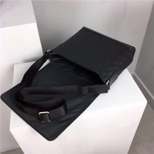 Louis Vuitton District PM Damier Infini