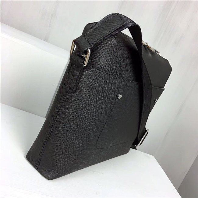Louis Vuitton Grigori Messenger PM