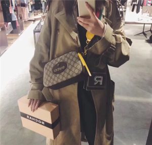 Gucci GG Supreme Messenger Bag