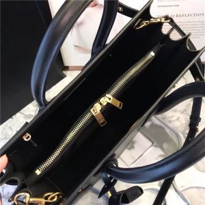 Yves Saint Laurent Classic Small SAC DE JOUR Black Leather