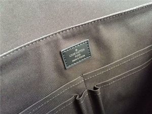 Louis Vuitton Christopher Messenger Damier Graphite