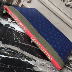 Louis Vuitton Pochette Apollo