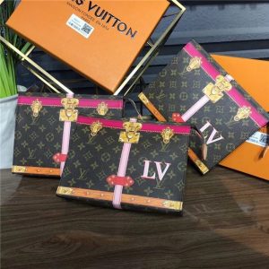 Louis Vuitton Toiletry Pouch 26 Monogram Canvas