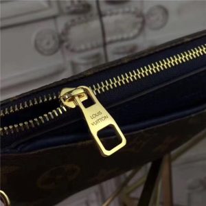 Louis Vuitton Pallas Clutch Bleu Marine