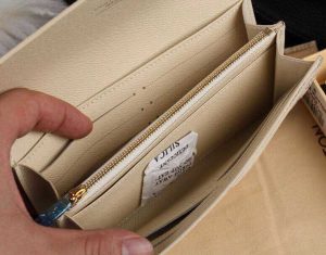 Louis Vuitton Sarah Wallet Damier Azur