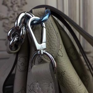 Louis Vuitton Babylone Chain BB Galet