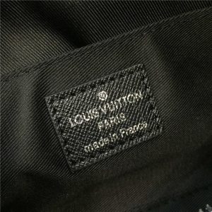 Louis Vuitton Washbag Damier Cobalt Canvas
