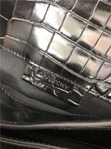 Givenchy Antigona Envelope Clutch Crocodile Embossed (Varied Colors)