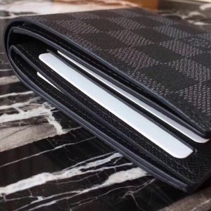Louis Vuitton Damier Graphite Amerigo Wallet