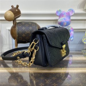 Louis Vuitton Pochette Metis East West M46595 Black