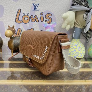 Louis Vuitton Montsouris Messenger M23097 (Varied Colors)