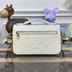 Louis Vuitton Pochette Metis East West M22942 Cream