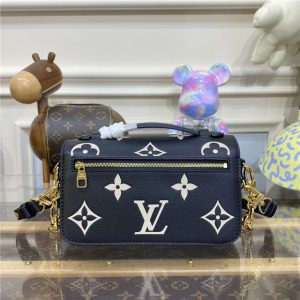 Louis Vuitton Pochette Metis East West M46596 Black/Beige