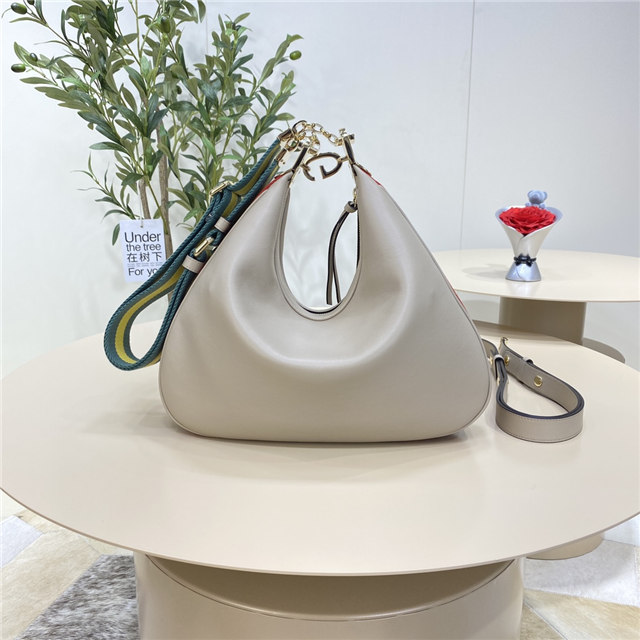 702823 Grey leather-3