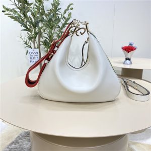 702823 White leather-3