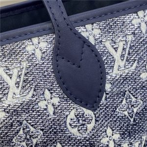 Louis Vuitton Neverfull MM M22921