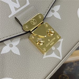 Louis Vuitton Pochette Metis East West M23081 Dove/Cream