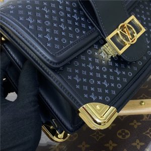 Louis Vuitton Dauphine MM M22276 (Varied Colors)