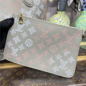 Louis Vuitton Blossom MM M23387