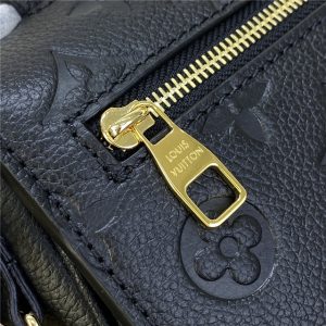 Louis Vuitton Pochette Metis East West M46595 Black