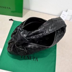 Bottega Veneta Jodie large 40cm black