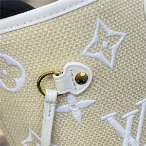 Louis Vuitton Neverfull MM M22839 Beige