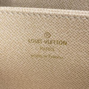 Louis Vuitton Zippy Wallet M83093-7