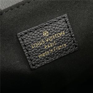 Louis Vuitton Oxford Lockme M22735 Black