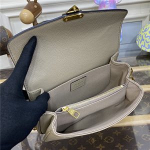 Louis Vuitton Pochette Metis East West M23081 Dove/Cream