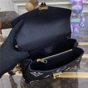 Louis Vuitton Pochette Metis East West M46596 Black/Beige