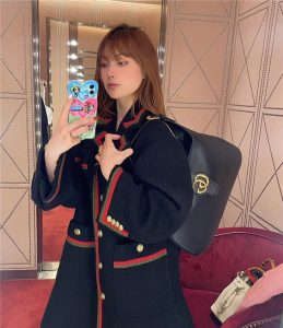 726274 Black Leather-9