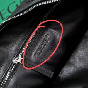 Bottega Veneta Jodie large 40cm black