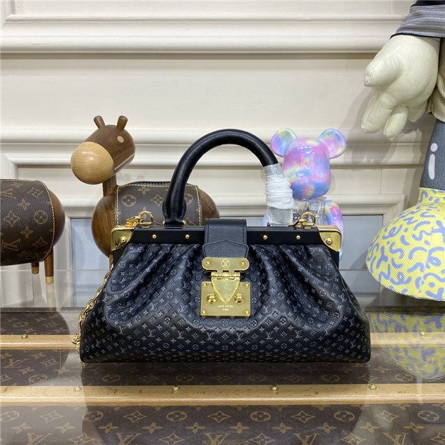 Louis Vuitton Monogram Clutch Black H27