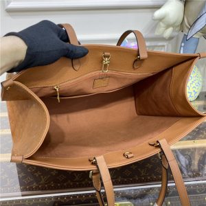 Louis Vuitton OnTheGo GM