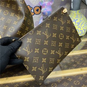Atlantis GM M46817 Monogram-5.jpg