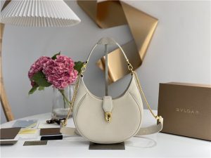 Bvlgari Serpenti Ellipse 291640 White Leather-1.jpg
