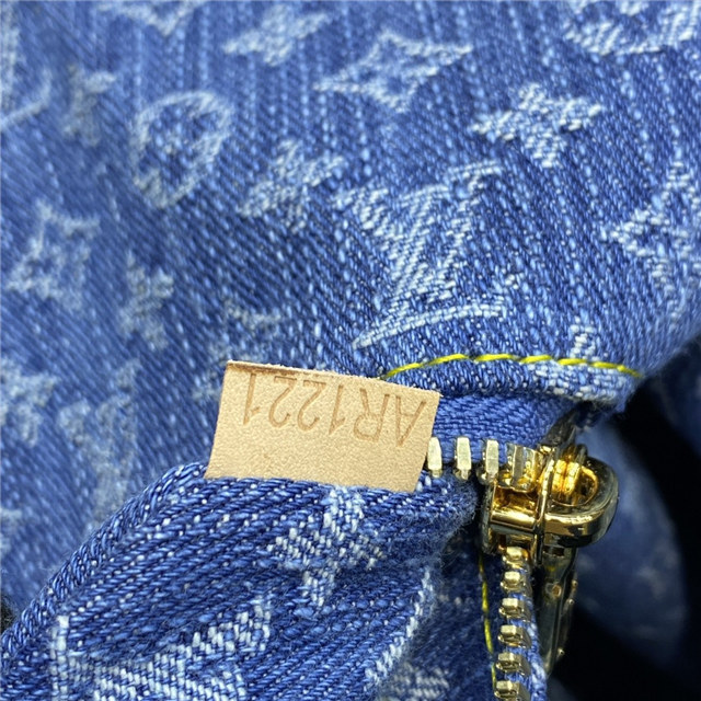 CarryAll MM M46855-10.jpg