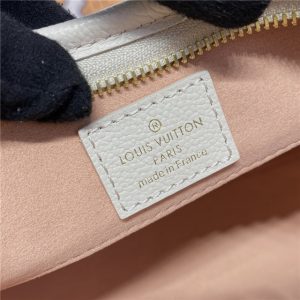 CarryAll PM M24141 LatteChamallow-8.jpg