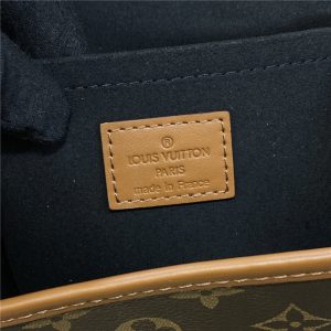 Dauphine Backpack PM M45142 M44827-8.jpg