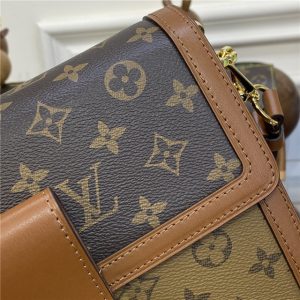 Dauphine MM M45958-6.jpg
