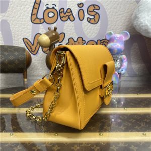 Dauphine Soft MM M25048 Orange-2.jpg