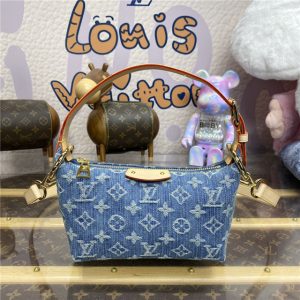 Hills Pochette M82949-2.jpg
