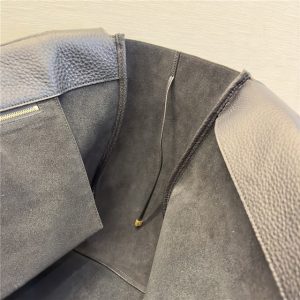 LE 5 A 7 Bea Bag 763435 Black-11.jpg