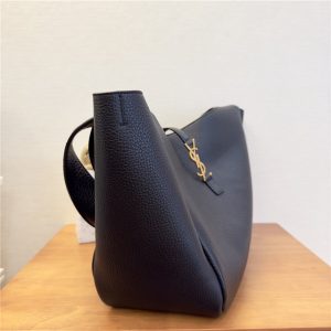 LE 5 A 7 Bea Bag 763435 Black-4.jpg