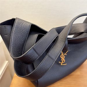 LE 5 A 7 Bea Bag 763435 Black-8.jpg